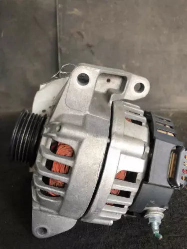 Alternator Fits 2003-2005 2.2L PONTIAC GRAND AM used OEM alternator