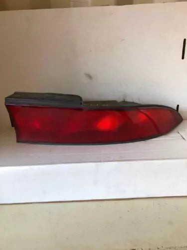 Passenger Right RH Tail Light Lamp Assembly Fits 1995-1999 Mitsubishi ECLIPSE used OEM tail light