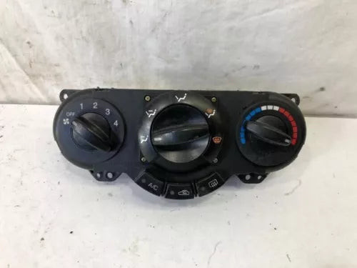 Suzuki Forenza 2004-2008 A/C Heater Climate Controller OEM used OEM used OEM auto part