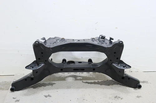 2017 -2022 NISSAN ROGUE SPORT REAR SUBFRAME CROSSMEMBER CRADLE UNDERCARRIAGE OEM used OEM rear subframe and crossmember