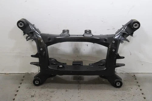 2018 - 2024 BMW X3 G01 2.0L REAR SUBFRAME CROSSMEMBER CRADLE UNDERCARRIAGE OEM used OEM rear subframe and crossmember