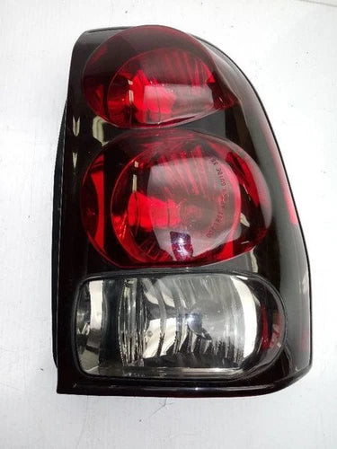 Passenger Right Tail Light Fits 2002-2009 Chevrolet TRAILBLAZER used OEM tail light