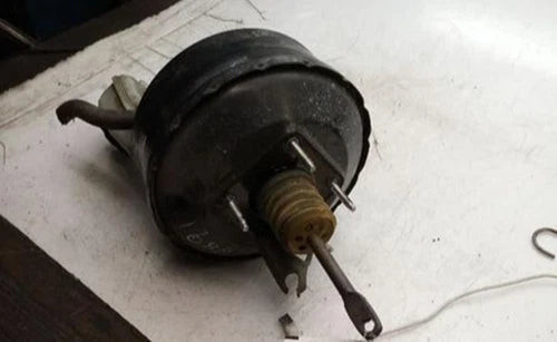2007-2008 Chevrolet Equinox Power Brake Booster OEM used OEM brake booster or master cylinder