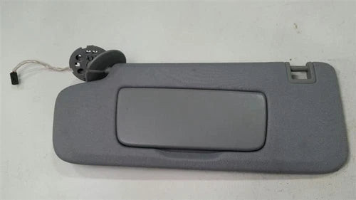 2018 2019 CHEVY EQUINOX LH Driver Sun Visor Illuminated Gray used OEM sun visor