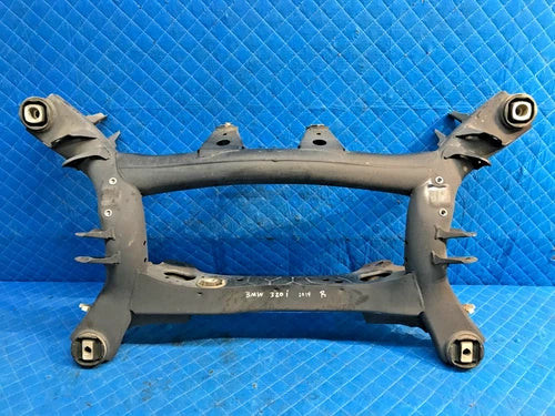 12-18 BMW F30 320i Rear Crossmember Subframe Sub Frame Cross Member used OEM rear subframe and crossmember