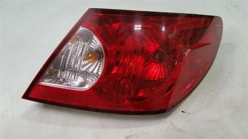 2007-2008 CHRYSLER SEBRING PASSENGER RIGHT TAIL LIGHT LAMP QUARTER PANEL MOUNTED used OEM tail light