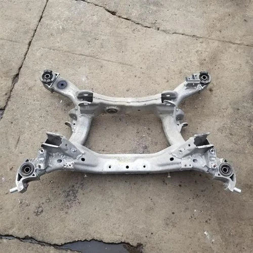 2003-2007 Infiniti G35 2003-2006 Nissan 350Z Rear Crossmember Subframe Cradle used OEM rear subframe and crossmember