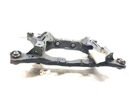 2017-2019 JAGUAR XE 2.0L RWD REAR SUSPENSION SUBFRAME OEM used OEM rear subframe and crossmember