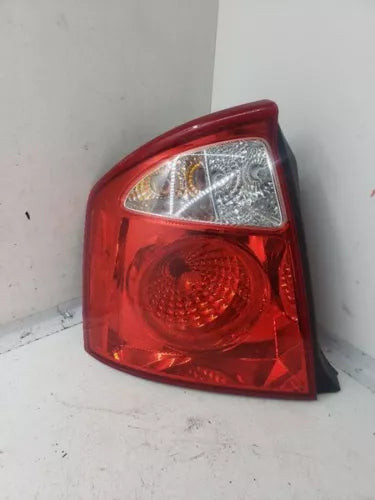 Driver Left LH Tail Light Lamp Assembly Sedan Fits 2004-2006 Kia SPECTRA used OEM tail light