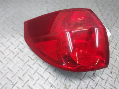 TOYOTA SIENNA OEM DRIVER LEFT TAIL LIGHT LAMP LH OUTER QUARTER 2006-2010 used OEM tail light