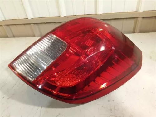 Passenger Right RH Tail Light Fits 2013-2015 Chevrolet CAPTIVA SPORT used OEM tail light