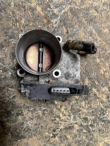MITSUBISHI GALANT 2004-2012 Throttle Body/Throttle Valve Housing 2.4L 4 CYL OEM used OEM throttle body