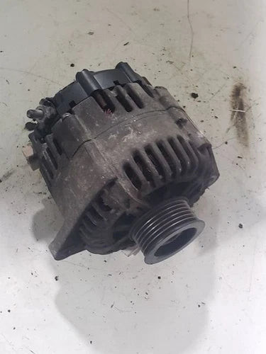 Alternator Fits 2004-2008 Nissan MAXIMA 3.5L 6 cylinder used OEM alternator