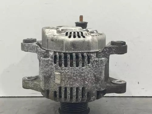 Kia Rondo 2.7L OEM 12V 130 Amp Alternator 2007-2012 used OEM alternator