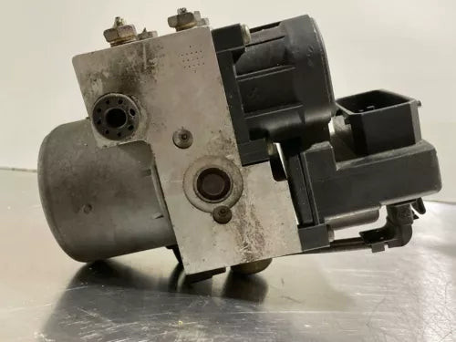 CHEVY CAMARO ANTI LOCK BRAKE PUMP ASSEMBLY 1998 used OEM ABS pump and module