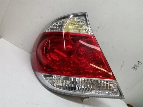 Driver Left Tail Light Le Chrome Trim Fits 2005-2006 Toyota CAMRY used OEM tail light