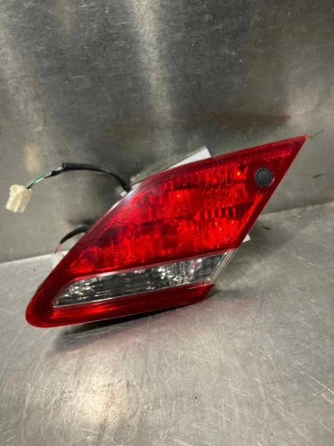 RH Passenger Tail Light Assembly Decklid Mounted OE Fits TOYOTA AVALON 2005-2010 used OEM tail light