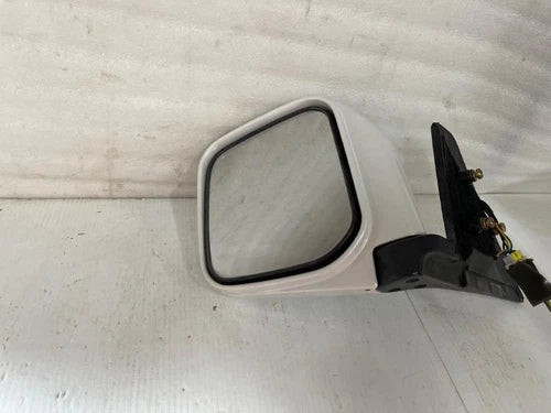 97 - 02 MITSUBISHI MONTERO SPORT LH Left Power Door Mirror WHITE OEM used OEM side view mirror