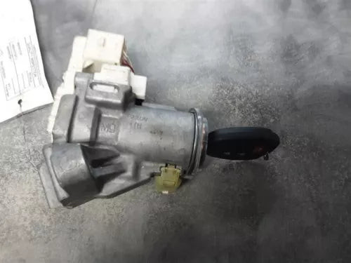 2015-2019 Toyota Corolla Conventional Ignition Switch W/Key used OEM ignition switch