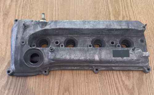 Valve Cover 2AZFE 2AZ 2005-2010 Toyota Camry Scion tC OEM used OEM valve cover