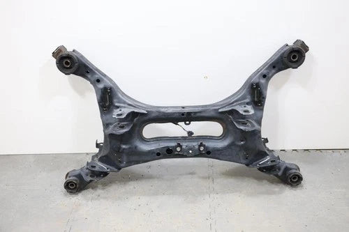 2016- 2023 NISSAN MAXIMA REAR SUBFRAME UNDERCARRIAGE CROSSMEMBER OEM 554004RA2B used OEM rear subframe and crossmember