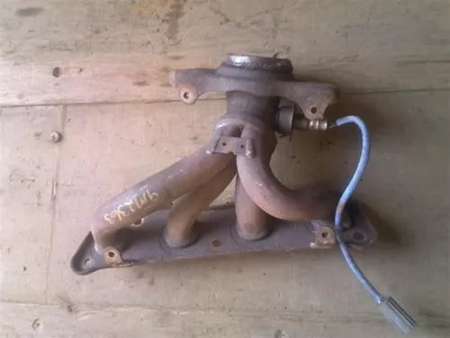 Nissan Versa 1.8L Hatchback Exhaust Manifold OEM 2007-2012 used OEM exhaust manifold