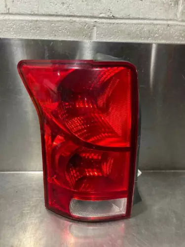 Driver LH Tail Light Assembly OEM Suzuki XL-7 2007 2008 2009 used OEM tail light