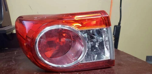 2011-2013 TOYOTA COROLLA LH Driver Tail Light Assy Quarter Mounted used OEM tail light