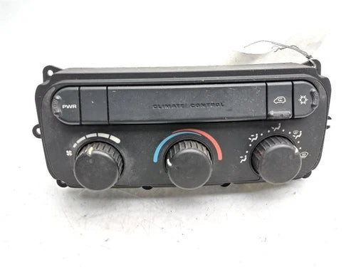 2001-2002 Dodge Caravan AC Heater Climate Control Manual w/out Heated Back Glass used OEM climate control