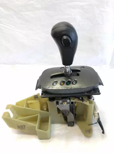 HYUNDAI SANTA FE 2001-2006 AUTOMATIC FLOOR SHIFTER 2.7L 4 SPEED AWD ASSEMBLY used OEM spindle or steering knuckle