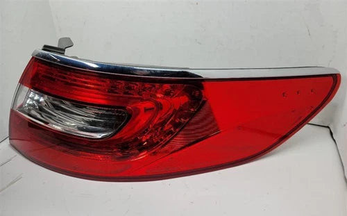 Passenger Side RH Tail Light 2012-2017 Hyundai Azera used OEM tail light