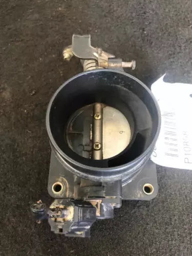 Throttle Body Throttle Valve Assembly 4-140 2.3L Fits 2001-2003 Ford RANGER used OEM throttle body