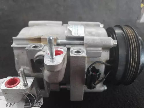 Kia Sorento 2003-2006 AC Compressor OEM used OEM A/C compressor