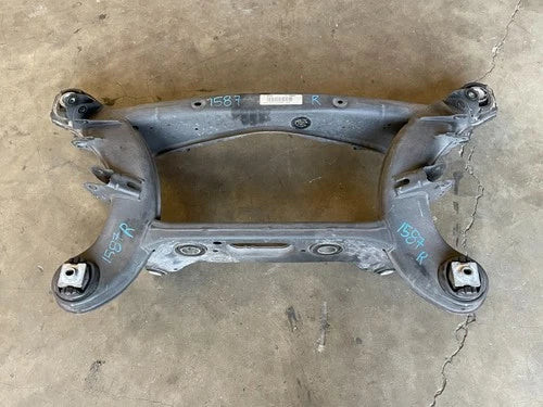 13-16 Mercedes SL550 SL400 R231 Rear Subframe Crossmember Engine Cradle 1587 OEM used OEM rear subframe and crossmember
