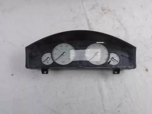 2005 CHRYSLER 300 SPEEDOMETER INSTRUMENT CLUSTER MPH used OEM instrument cluster
