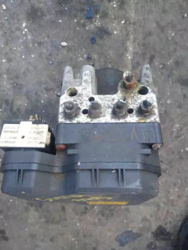 Toyota Sienna 04-06 ABS Anti-Lock Brake Pump Assembly FWD W/o Adaptive Cruise used OEM ABS pump and module