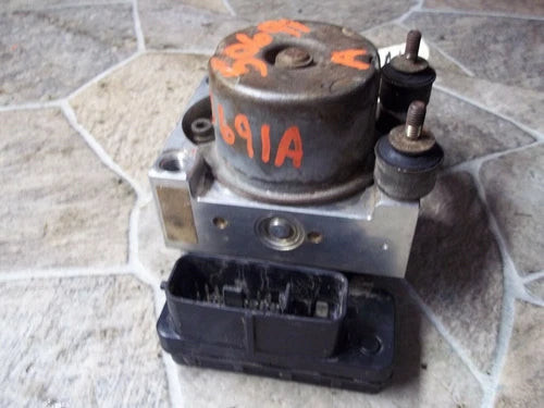 2000 MAZDA MPV VAN ABS ANTI LOCK BRAKE ACTUATOR PUMP MOTOR ASSEMBLY OEM used OEM ABS pump and module