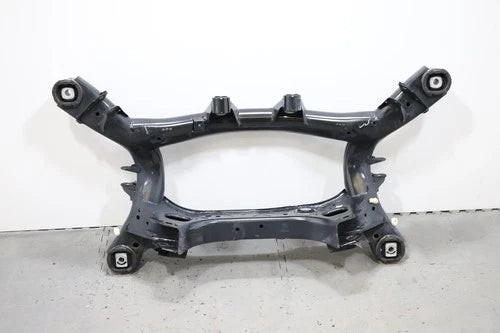 2017 - 2020 BMW 430I F33 REAR SUSPENSION SUBFRAME CROSSMEMBER CRADLE OEM used OEM rear subframe and crossmember