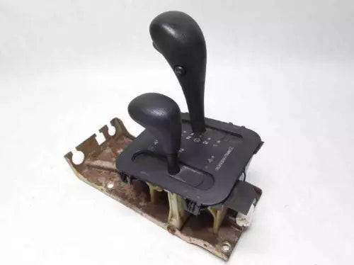 Jeep Grand Cherokee 4 Wheel Drive Floor Gear Shifter Lever Assembly 1999-2004 used OEM A/C compressor
