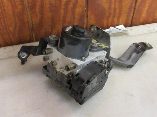 Lincoln LS Ford Thunderbird 2005-2006 Anti lock Brake Pump Assembly W/o ADV TRAC used OEM ABS pump and module
