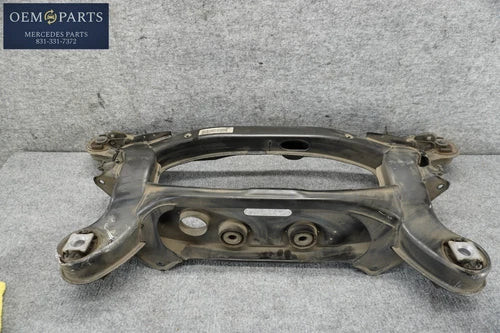 ✔ REAR SUBFRAME SUB FRAME CROSS MEMBER CARRIER MERCEDES R172 SLK250 SLK350 OEM used OEM rear subframe and crossmember