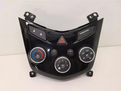 2015 2016 Chevrolet Sonic Center Dash Climate HVAC Control Unit OEM used OEM climate control