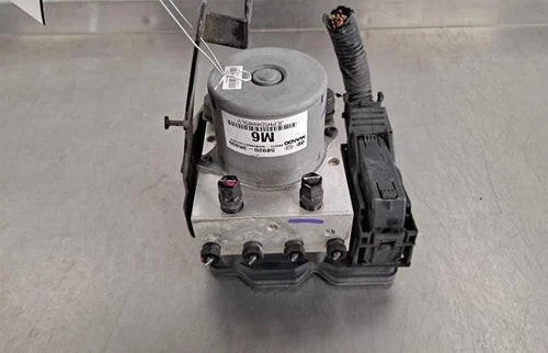 Kia Cadenza 2014-2016 ABS Anti-Lock Brake Pump Assembly 3.3L W/o Adaptive Cruise used OEM ABS pump and module