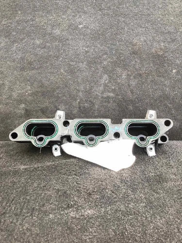 Intake Manifold 3.0L Lower Fits 05-07 Ford FIVE HUNDRED used OEM intake manifold