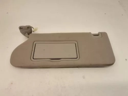 2015-2018 NISSAN MURANO LH Driver Sun Visor Illuminated Beige used OEM sun visor