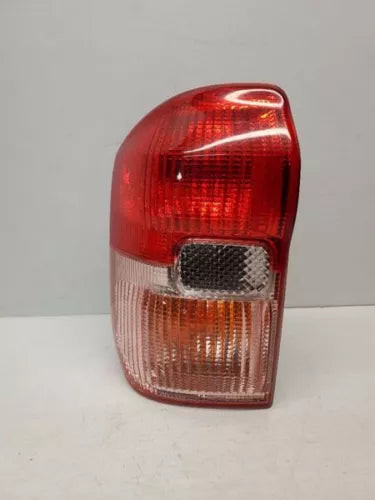 Driver Left Tail Light Fits 01-03 Toyota RAV4 used OEM tail light