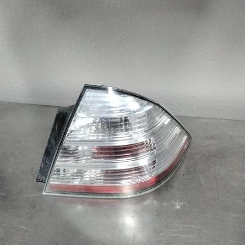 2008-2009 Tail Light Lamp Assembly Right RH Ford Taurus used OEM tail light