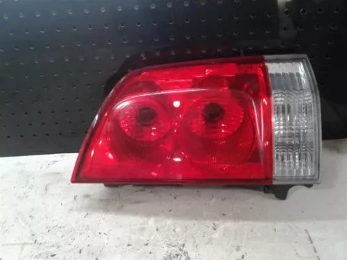 Passenger Right Tail Light Thru 12/04 Fits 2004-2005 Nissan ARMADA used OEM tail light