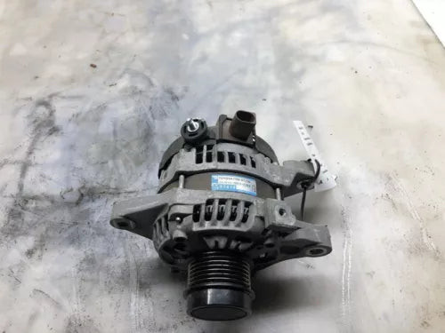 OEM Alternator For Toyota Corolla 2014 2015 2016 2017 2018 2019 (1.8L) used OEM alternator