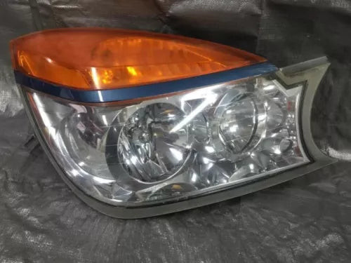 Passenger Right Headlight Fits 2002-2003 BUICK RENDEZVOUS used OEM headlight